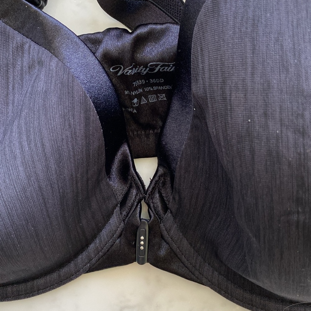 VANITY FAIR Front Close 2 Bra Bundle Style#75-339 Size 36DD Black & White - Picture 4 of 4